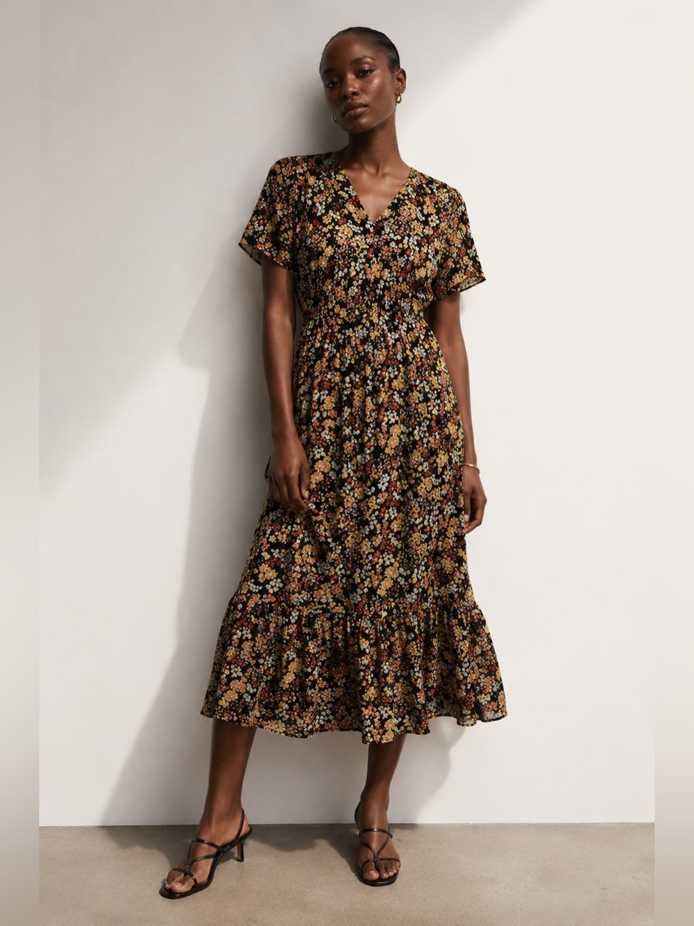 Madewell Floral Midi Dress – Size 4, V-Neck Flutter Sleeve Black Multi-Color